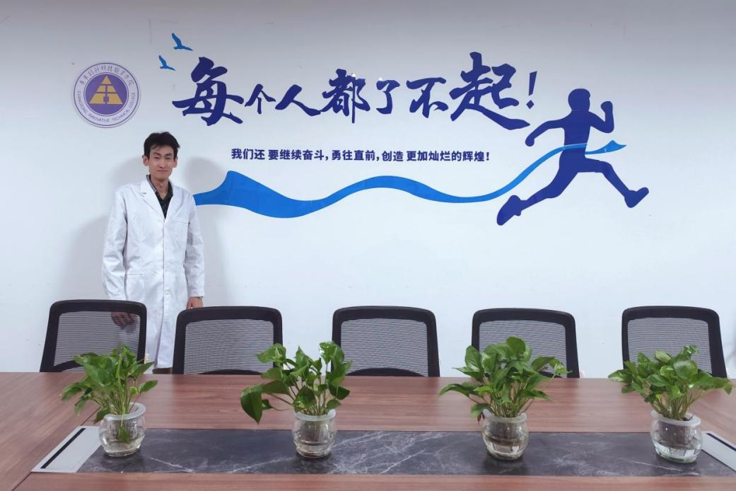 图片30.png 图片30.png